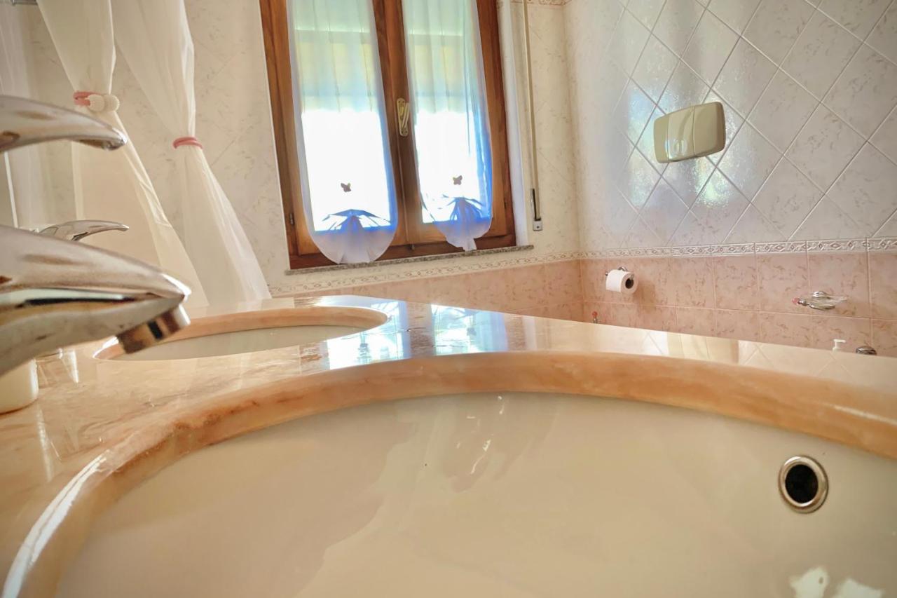 Casa Di Famiglia Apartment Alghero Bagian luar foto